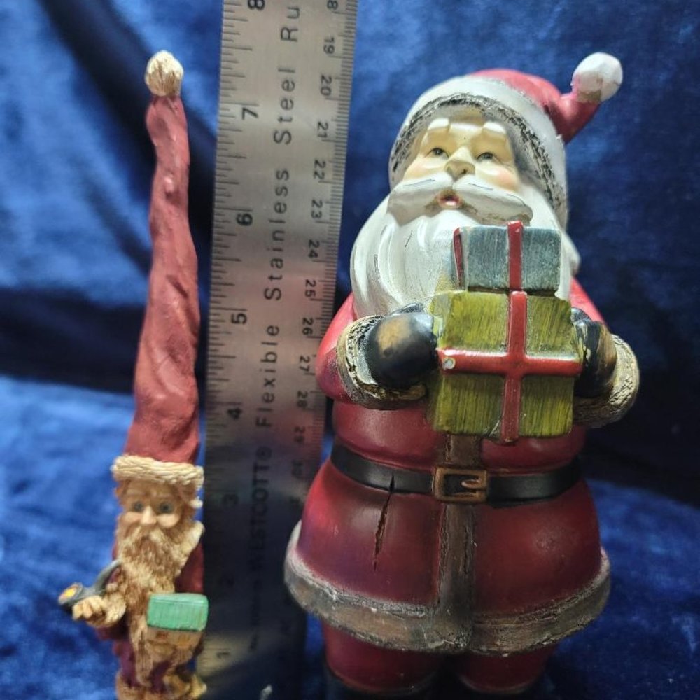 Santa's - Picture 3 of 3